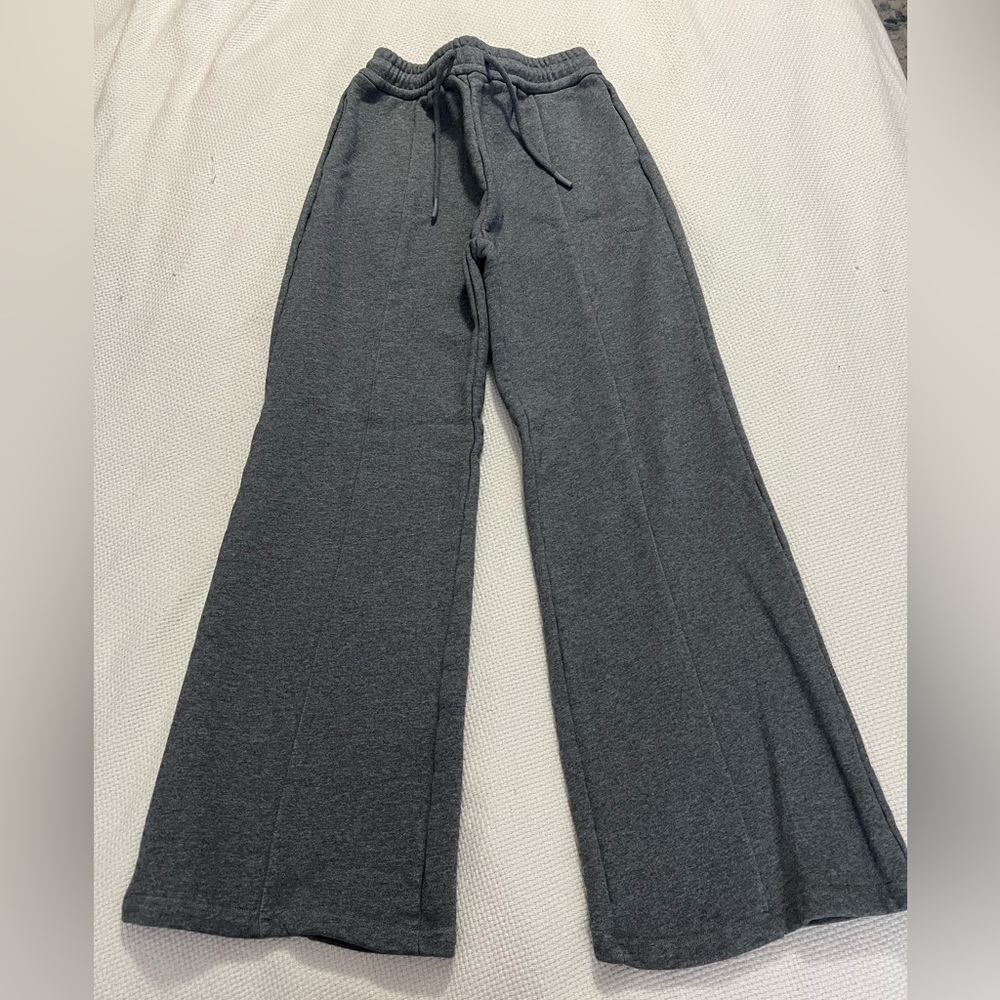 Structured Wide Leg Sweatpants